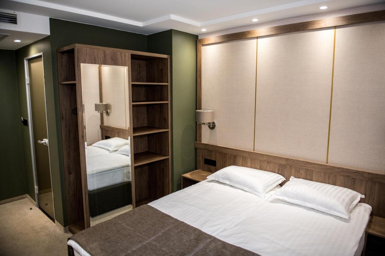Arletti Hotel 鲁塞 外观 照片